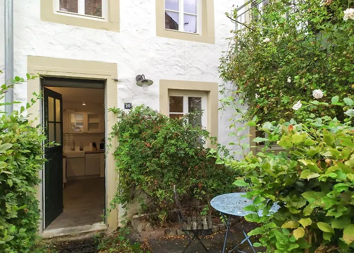 Living-In-History: Meister Carl Apartment